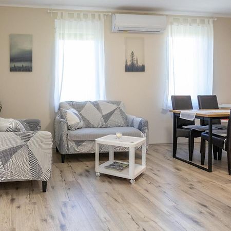 Sueni Apartman Ordacsehi Εξωτερικό φωτογραφία